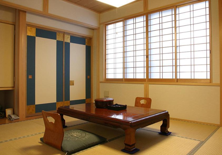 Misasa Ryokan Nakaya الغرفة الصورة